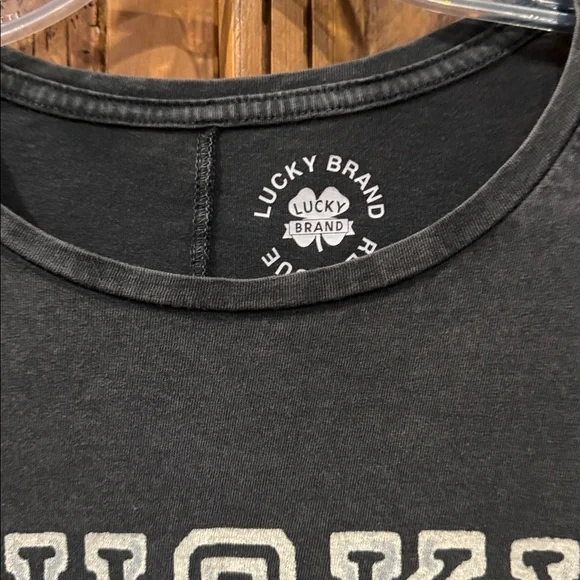 Lucky Brand Black Graphic '90' Tee - Picture 3 of 5